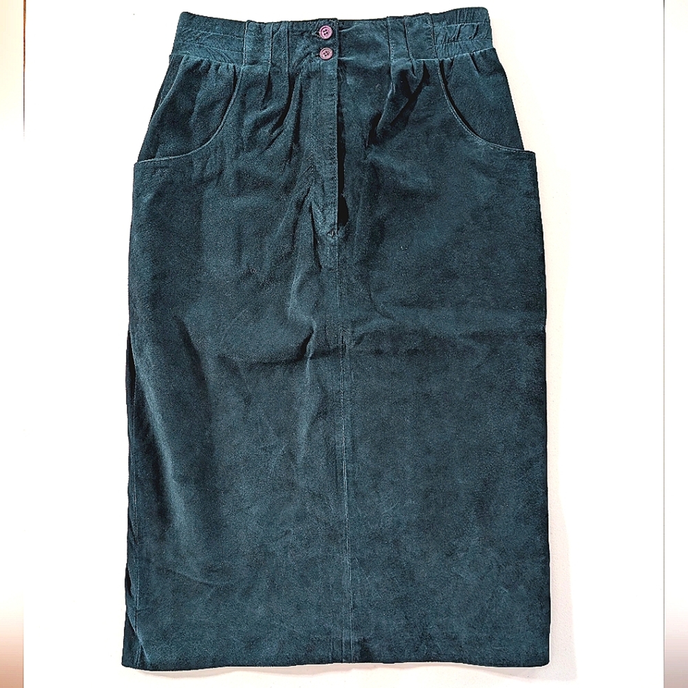 Vintage green suede, pleated pencil skirt w slit. Laurice. Size 10. 29" waist - Picture 6 of 13